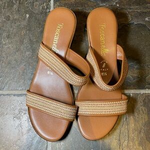 Toscanella gold wedges sz 8 1/2 M